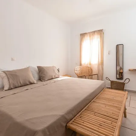 Ventu Paros Marpissa